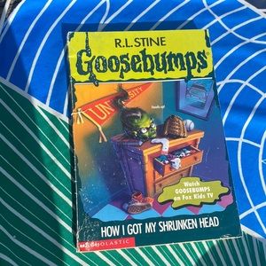 Authentic vintage R.L Stine Goosebumps books Scholastic